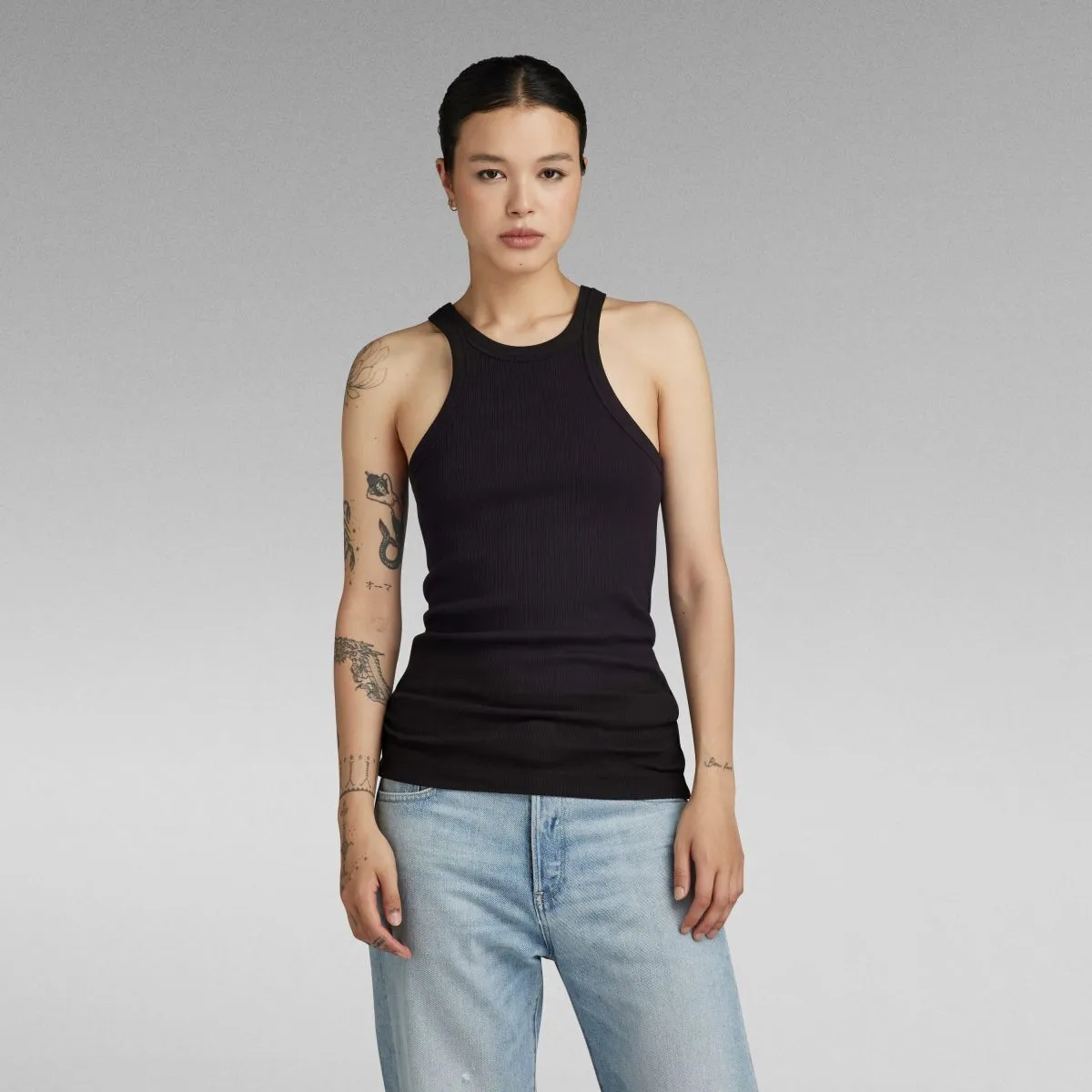 D22768 B289 TANK6484 BLACK