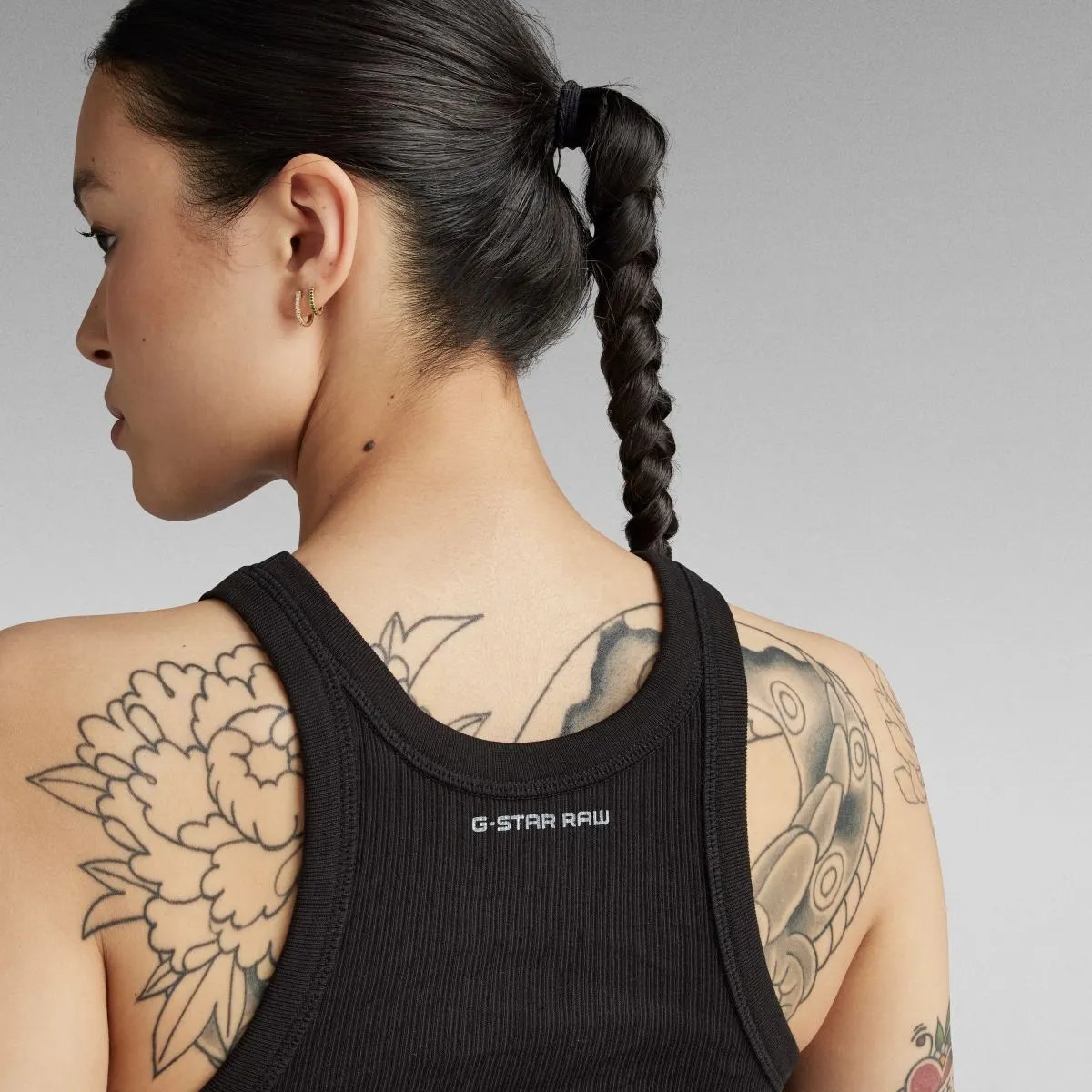 D22768 B289 TANK6484 BLACK