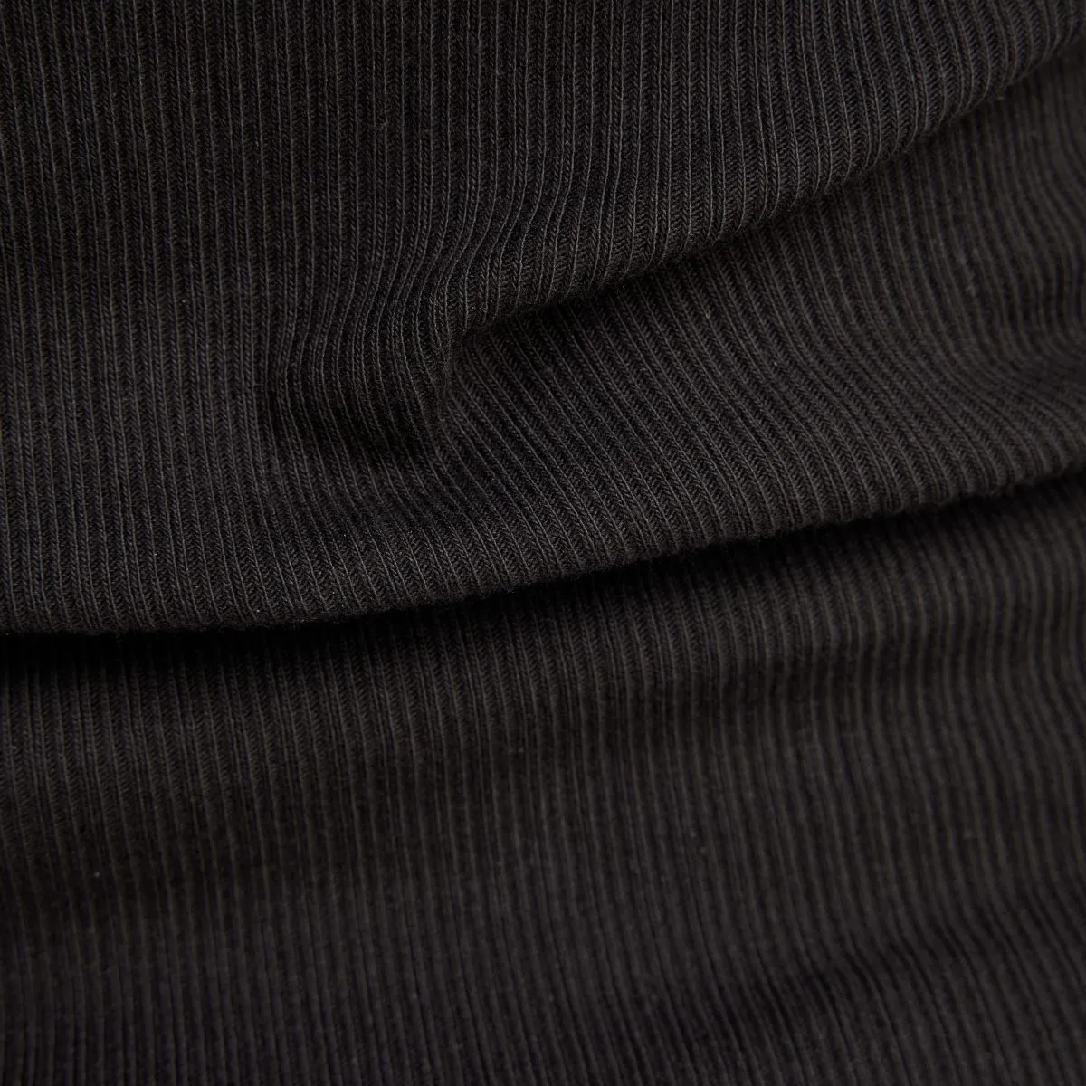 D22768 B289 TANK6484 BLACK