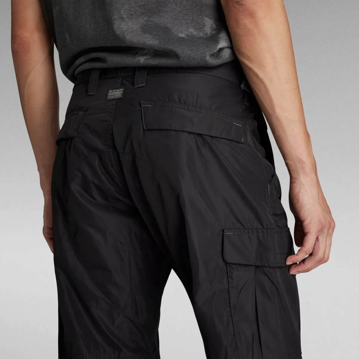D23677 D296  P3 CARGO6484 BLACK