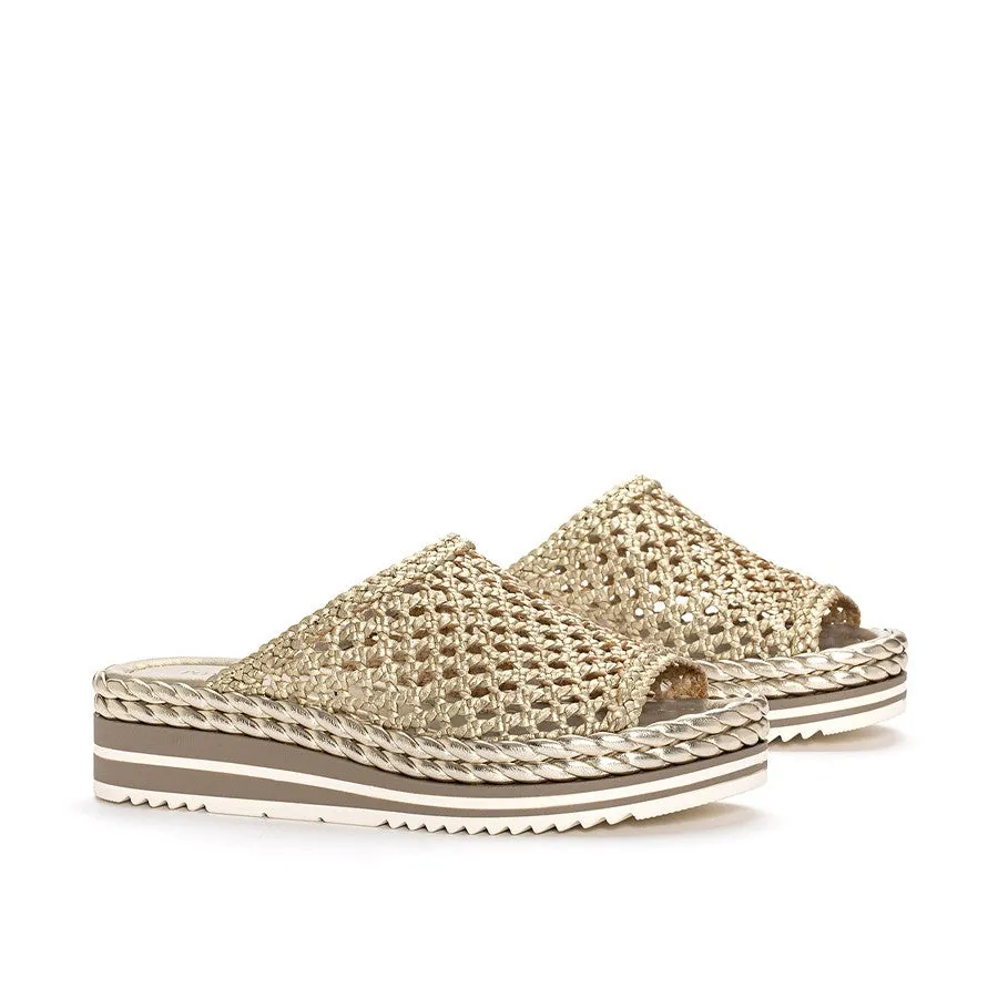 SANDALIA PLATAFORMA MILAN METAL PLATINO